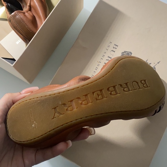 Burberry flats - Picture 3 of 5